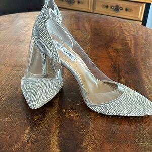 NWOT Steve Madden Rhinestone Heels